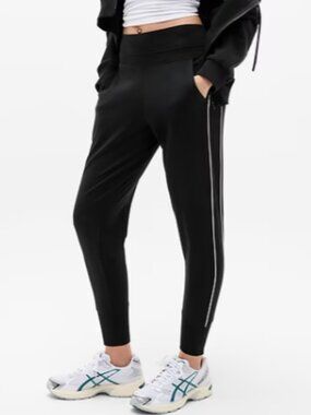 ATHLETA Venice Jogger Black with White Track Stripe Size Small Petite